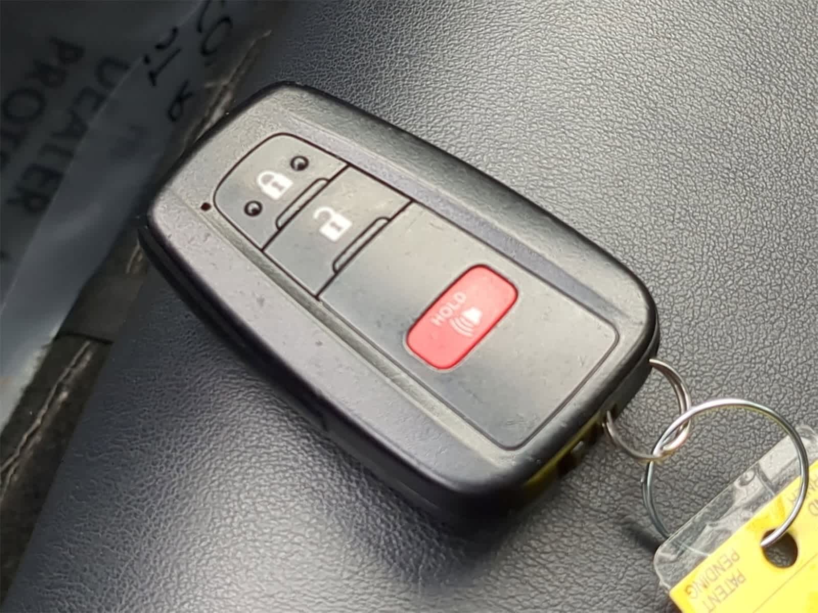 Thumbnail: 2022 Toyota Prius - 32