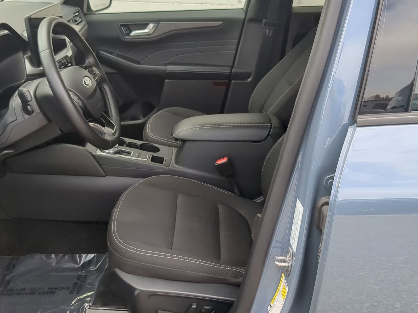 Thumbnail: 2024 Ford Escape - 16