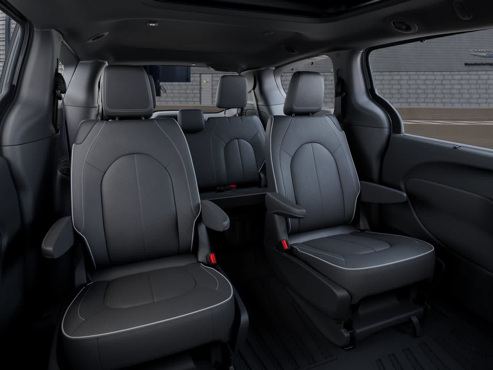 Thumbnail: 2026 Chrysler Pacifica - 15