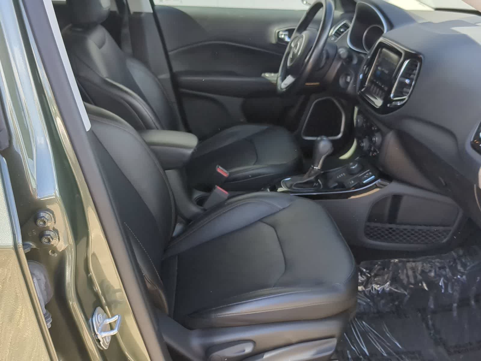 Thumbnail: 2020 Jeep Compass - 21