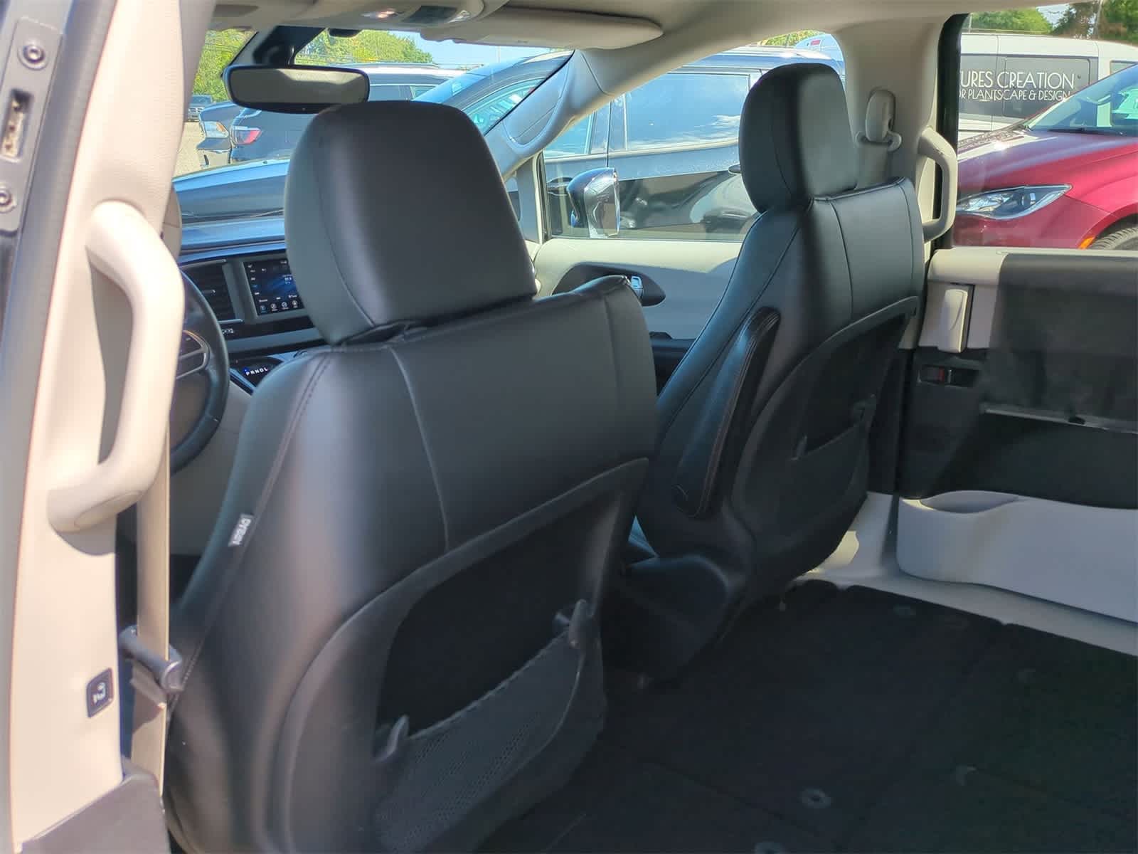 Thumbnail: 2019 Chrysler Pacifica - 18