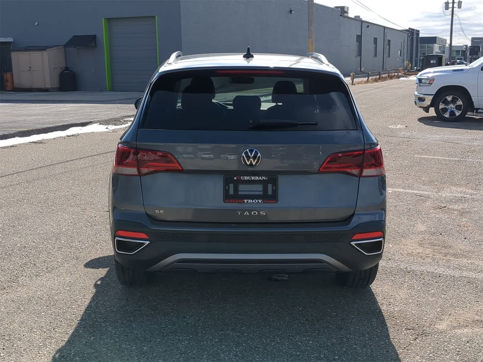 Thumbnail: 2022 Volkswagen Taos - 13