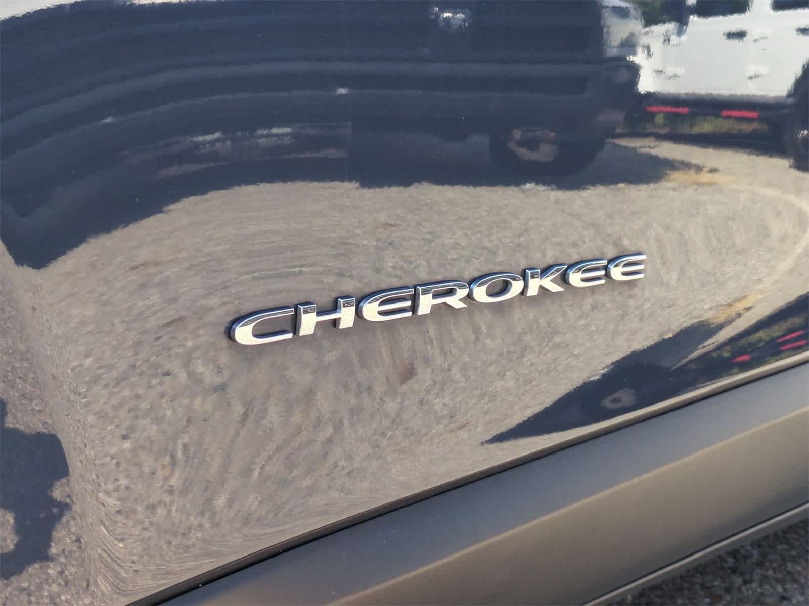 Thumbnail: 2019 Jeep Cherokee - 13