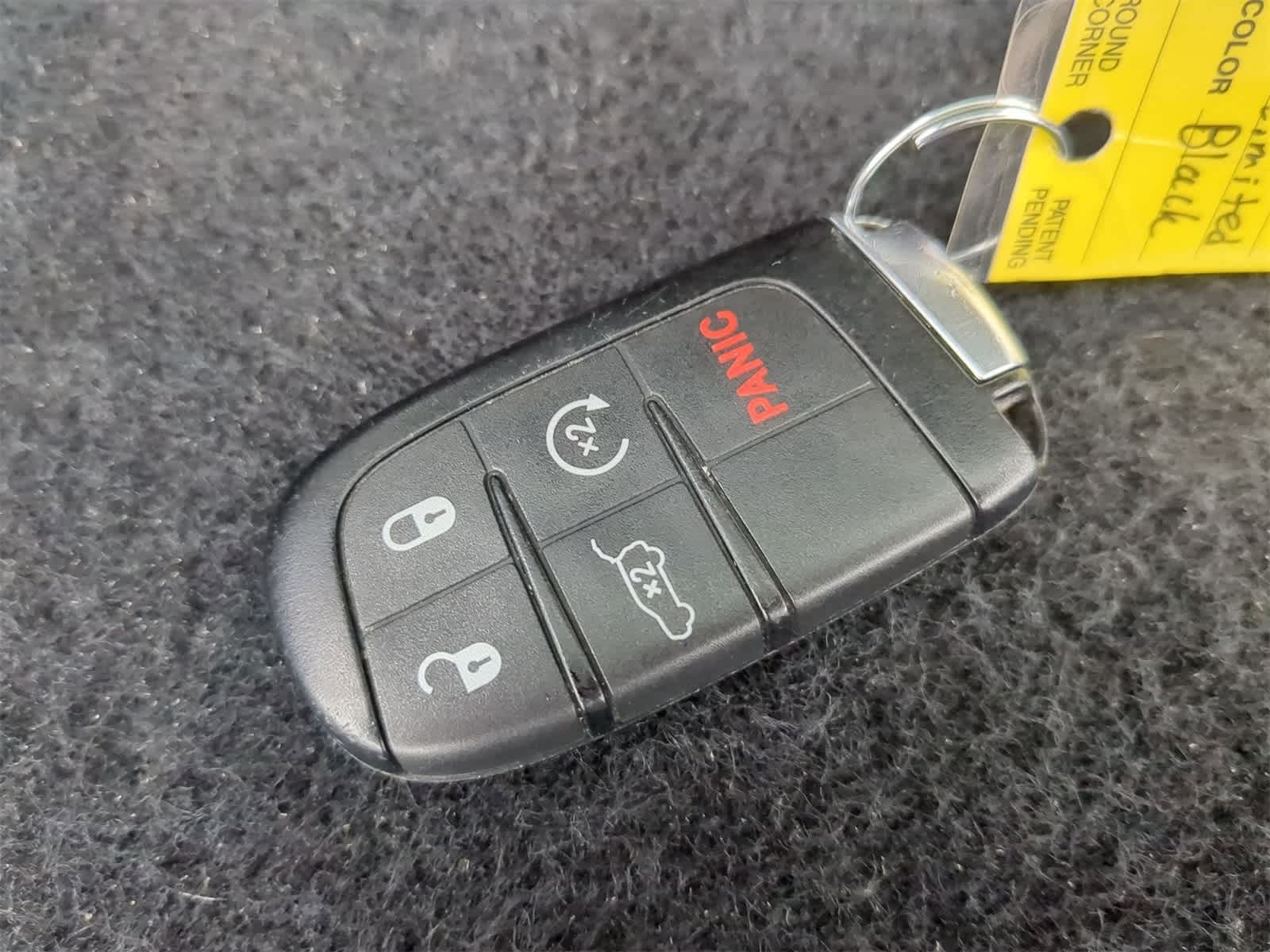 Thumbnail: 2015 Jeep Grand Cherokee - 41