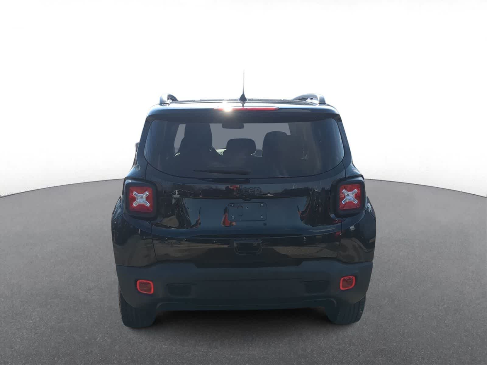 Thumbnail: 2023 Jeep Renegade - 7