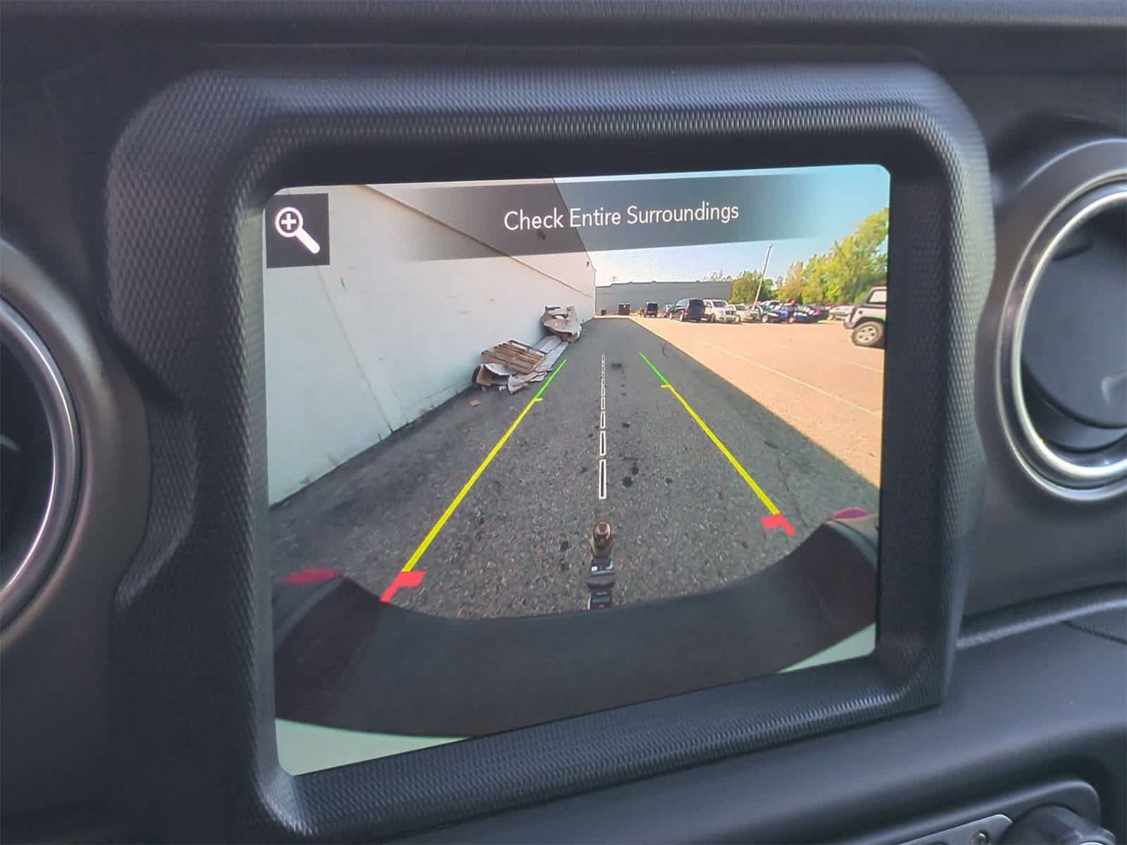 Thumbnail: 2020 Jeep Gladiator - 28