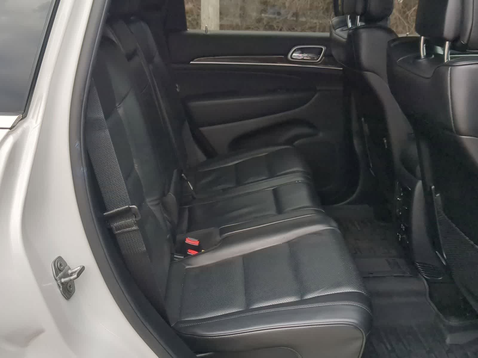 Thumbnail: 2018 Jeep Grand Cherokee - 20