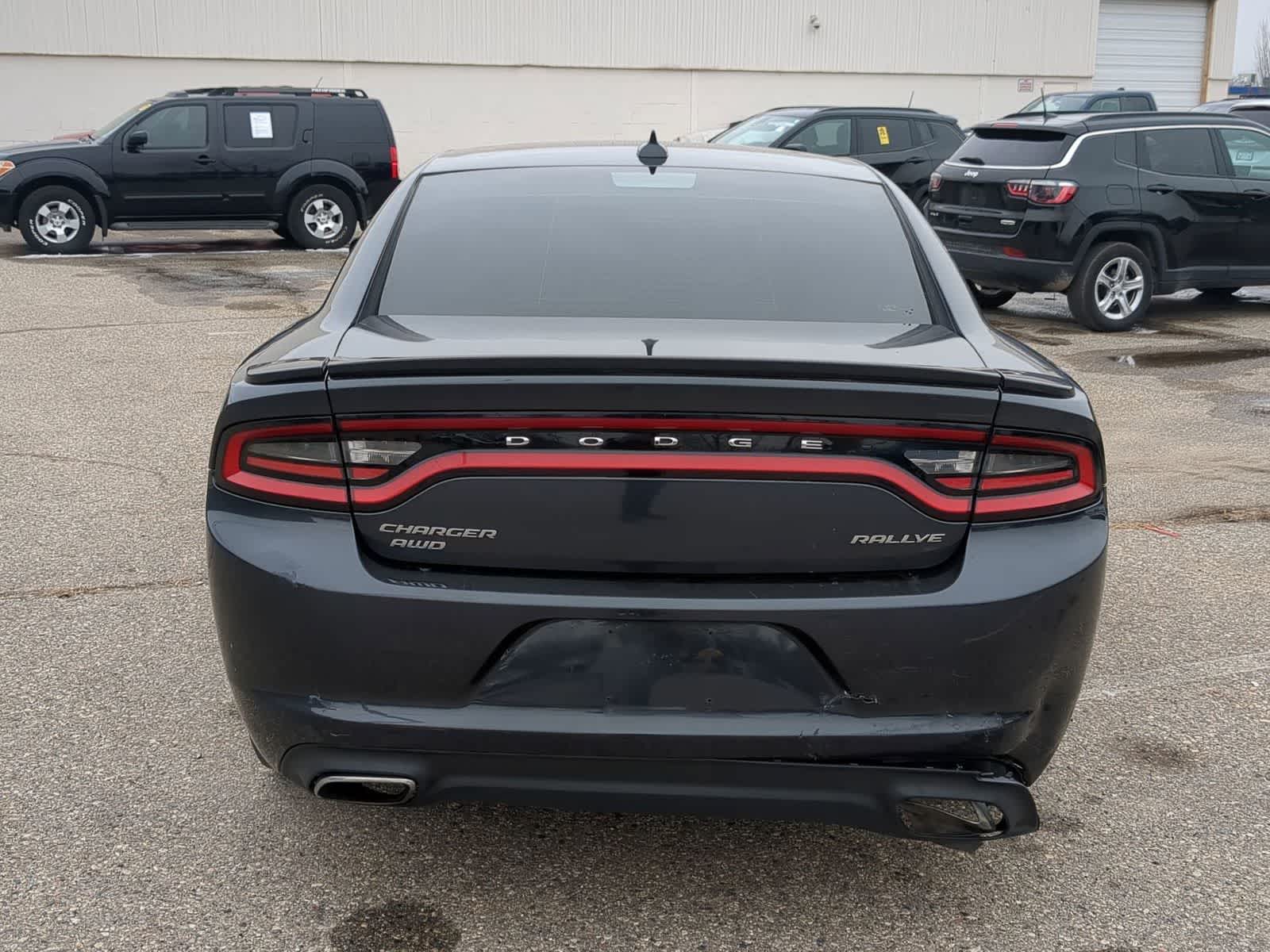 Thumbnail: 2016 Dodge Charger - 13