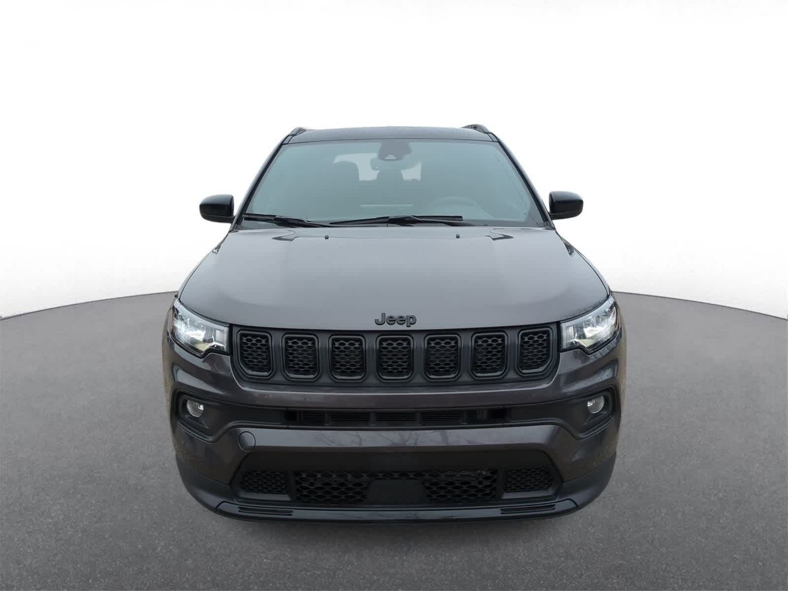 Thumbnail: 2023 Jeep Compass - 3