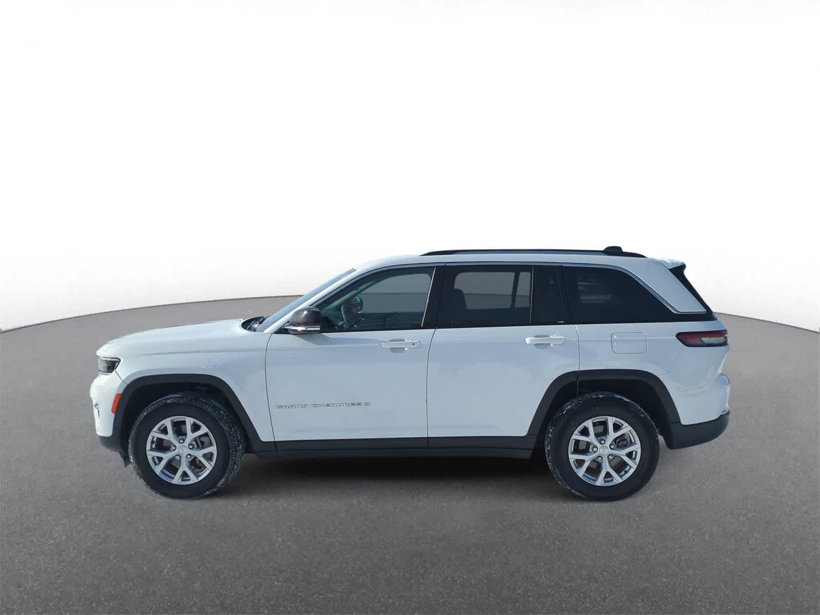 Thumbnail: 2023 Jeep Grand Cherokee - 5