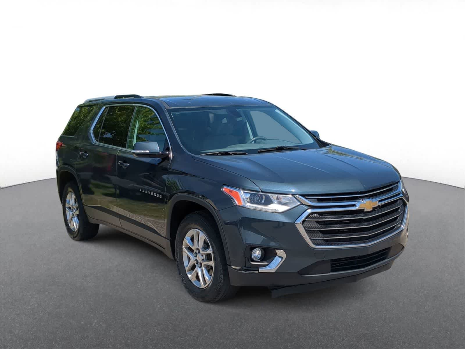 Thumbnail: 2018 Chevrolet Traverse - 2