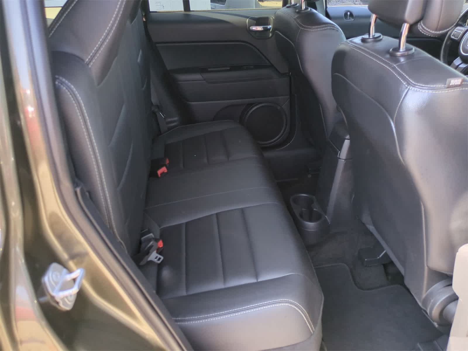 Thumbnail: 2015 Jeep Patriot - 19