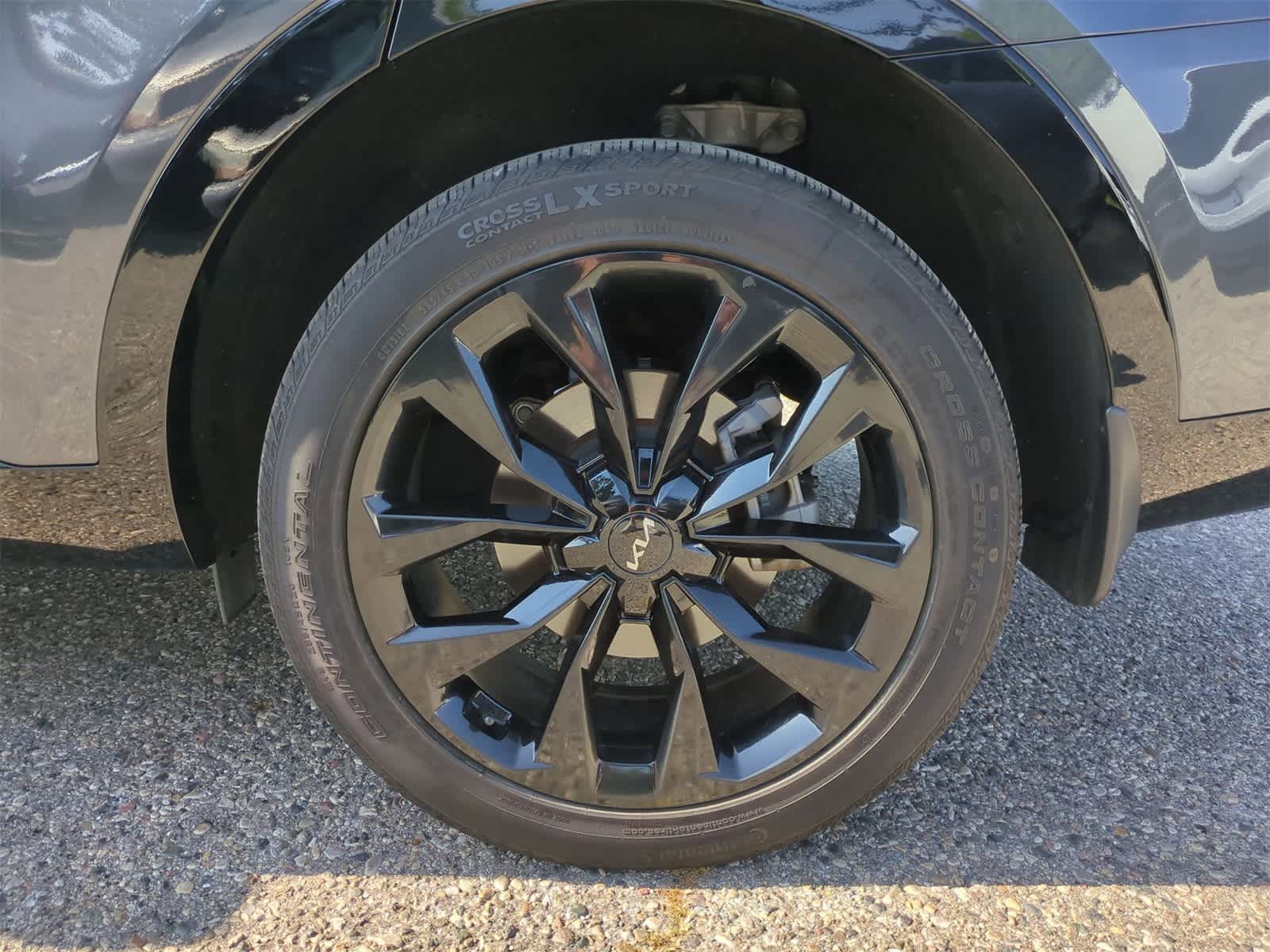 Thumbnail: 2023 Kia Sorento - 13
