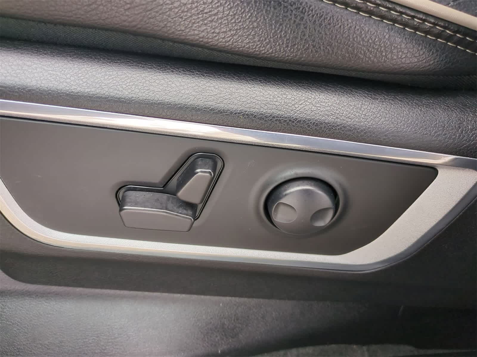 Thumbnail: 2023 RAM 1500 - 17