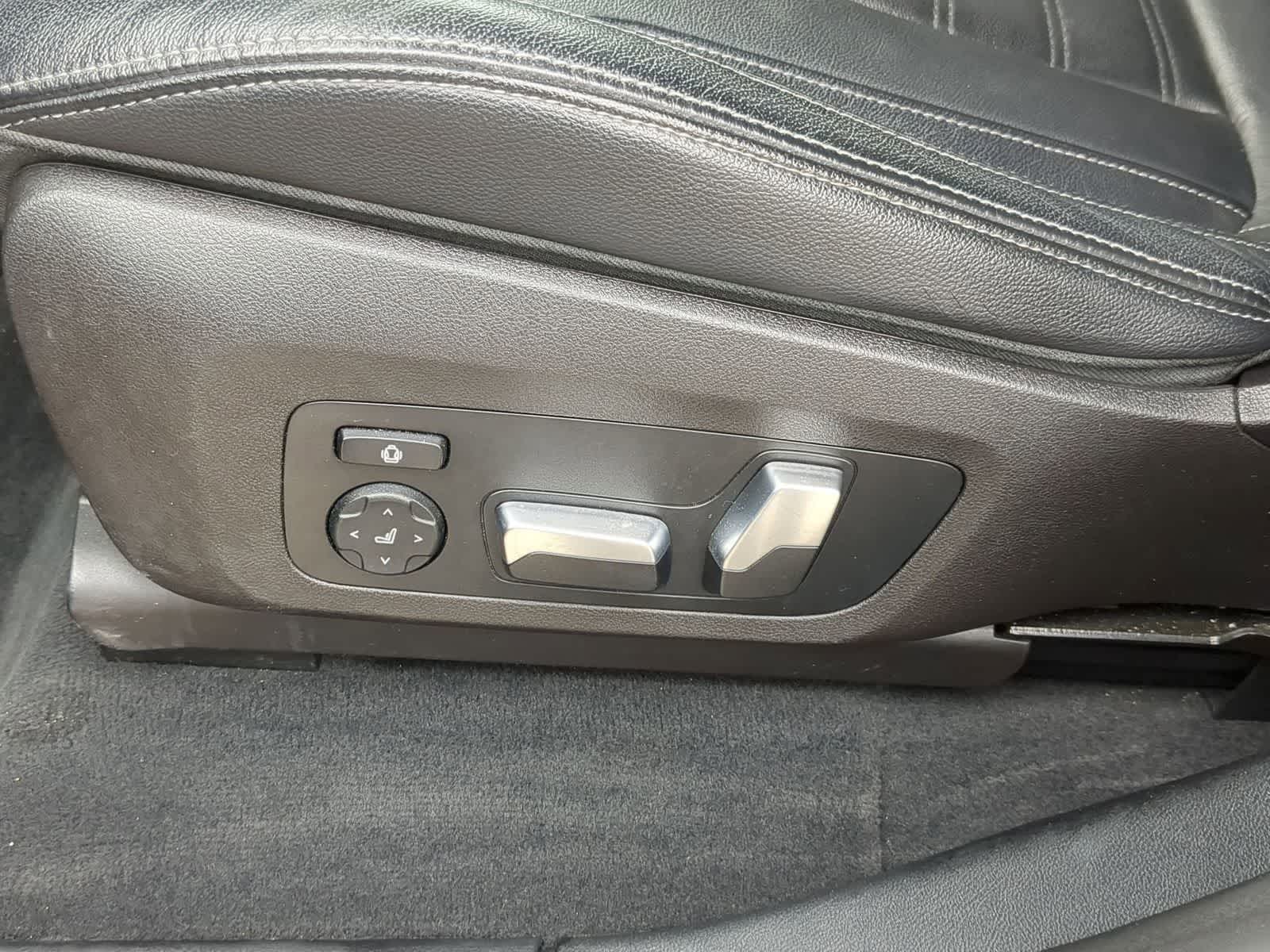 Thumbnail: 2019 BMW X4 - 24