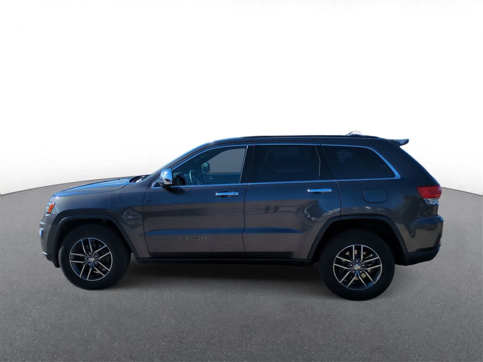 Thumbnail: 2018 Jeep Grand Cherokee - 5