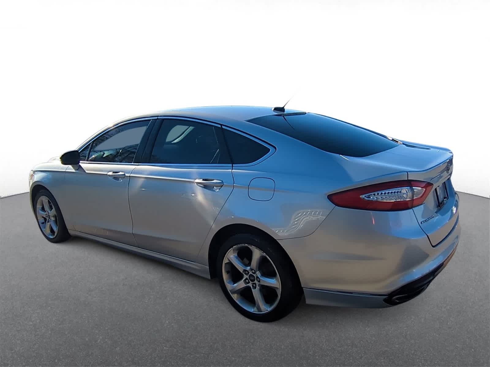 Thumbnail: 2016 Ford Fusion - 6