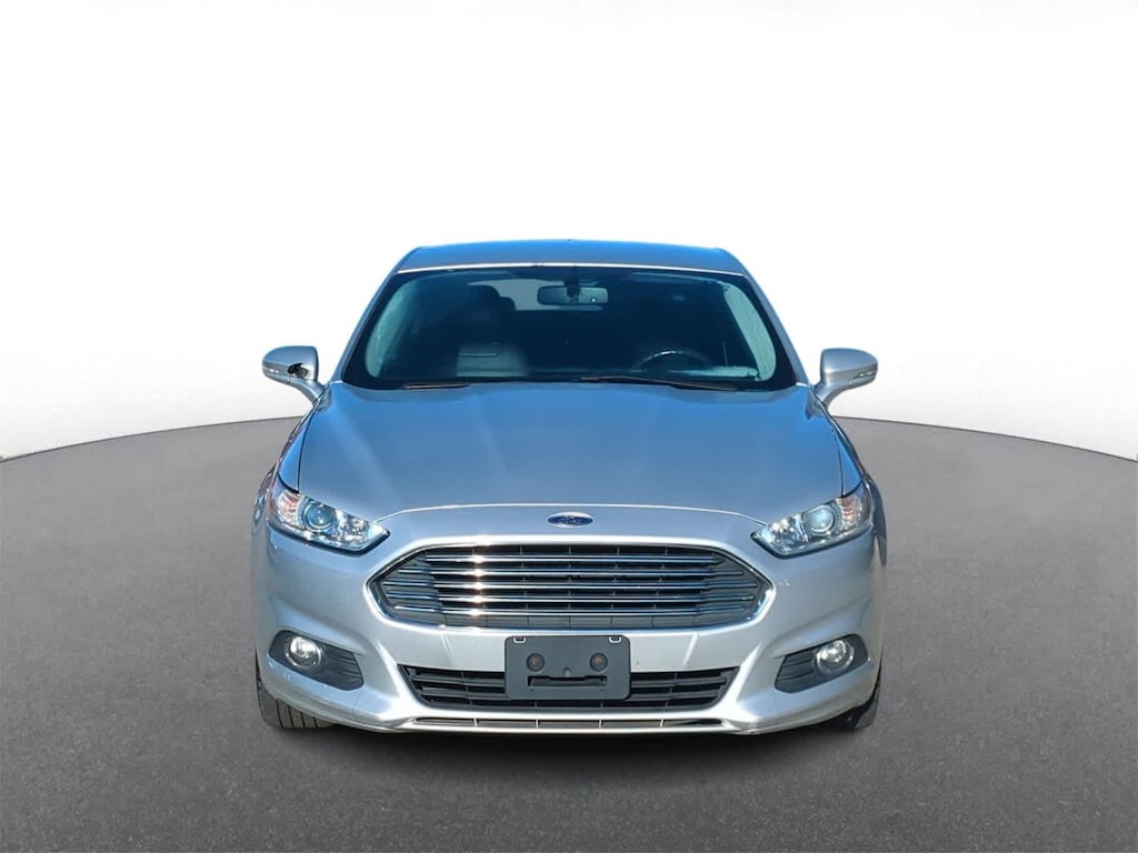 Used 2016 Ford Fusion SE Sedan