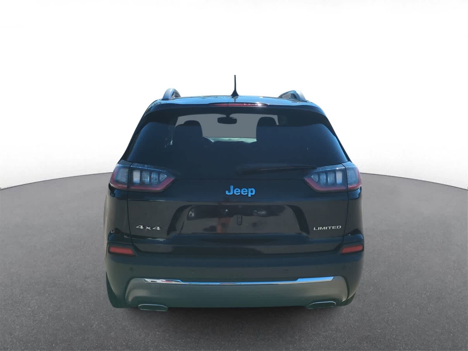 Thumbnail: 2019 Jeep Cherokee - 7