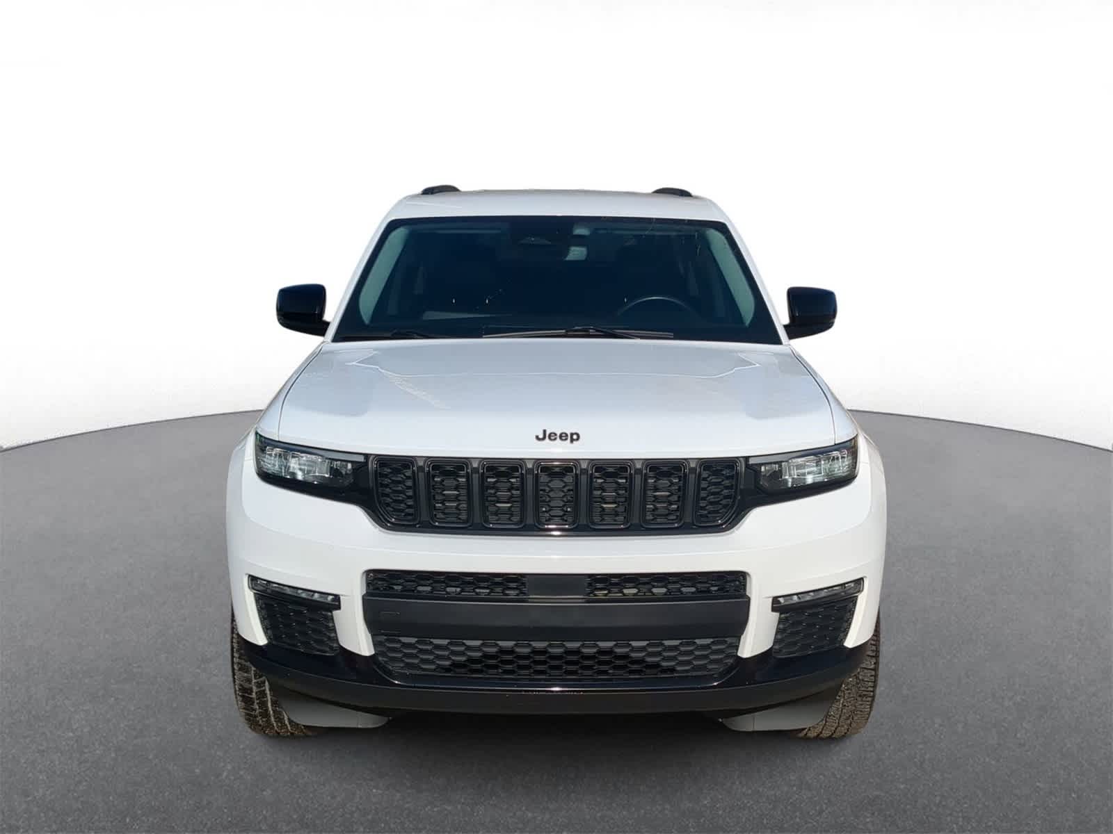 Thumbnail: 2022 Jeep Grand Cherokee L - 3