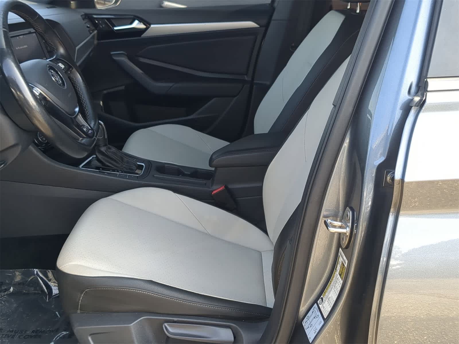 Thumbnail: 2021 Volkswagen Jetta - 23