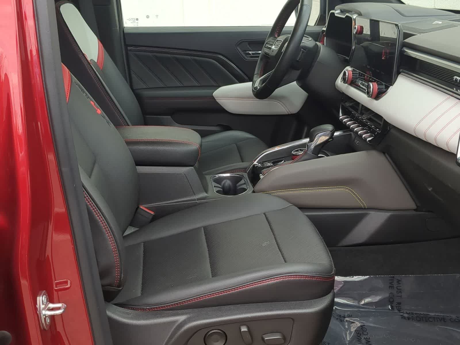 Thumbnail: 2023 GMC Canyon - 21