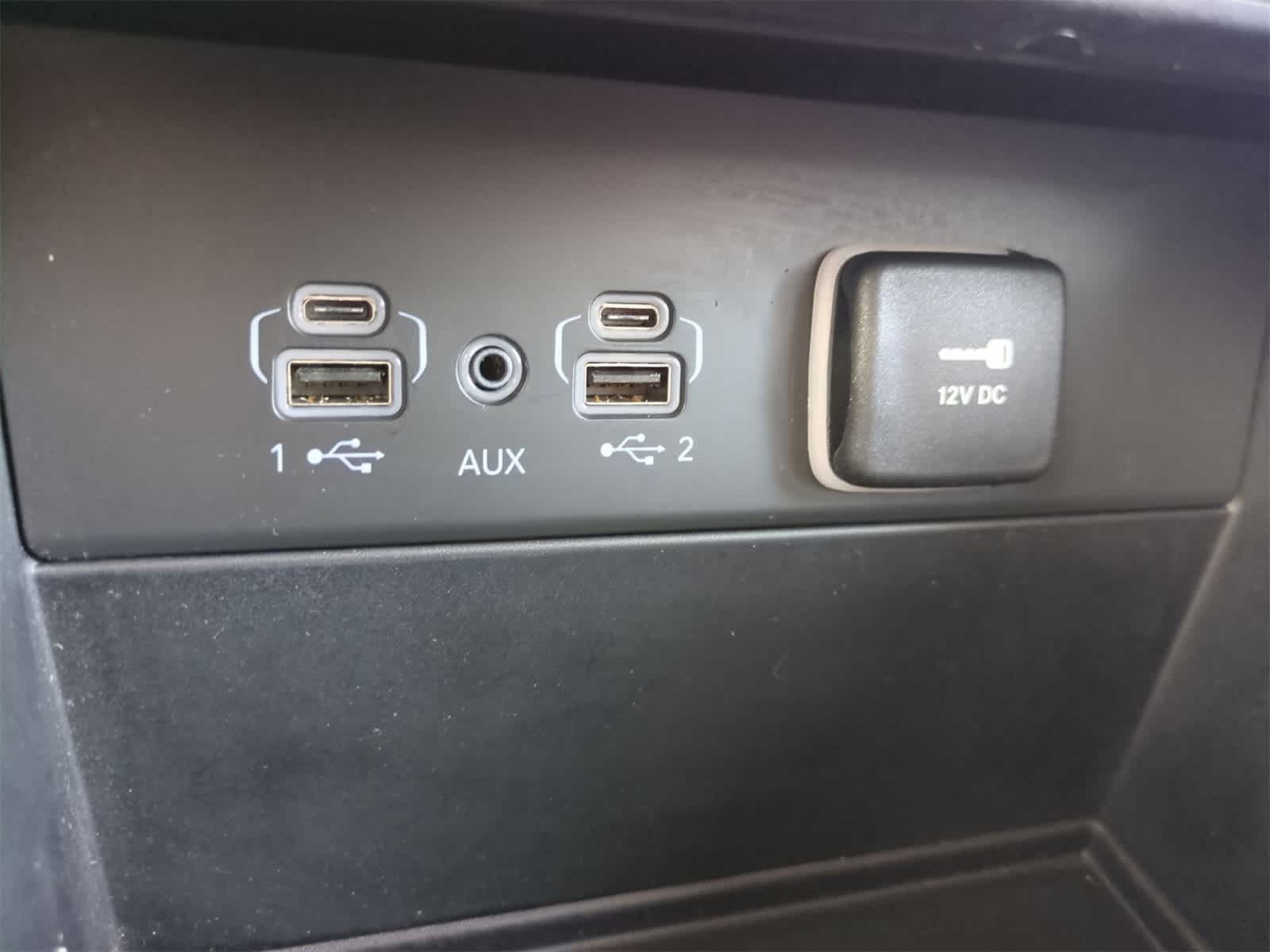 Thumbnail: 2023 Jeep Grand Cherokee - 31