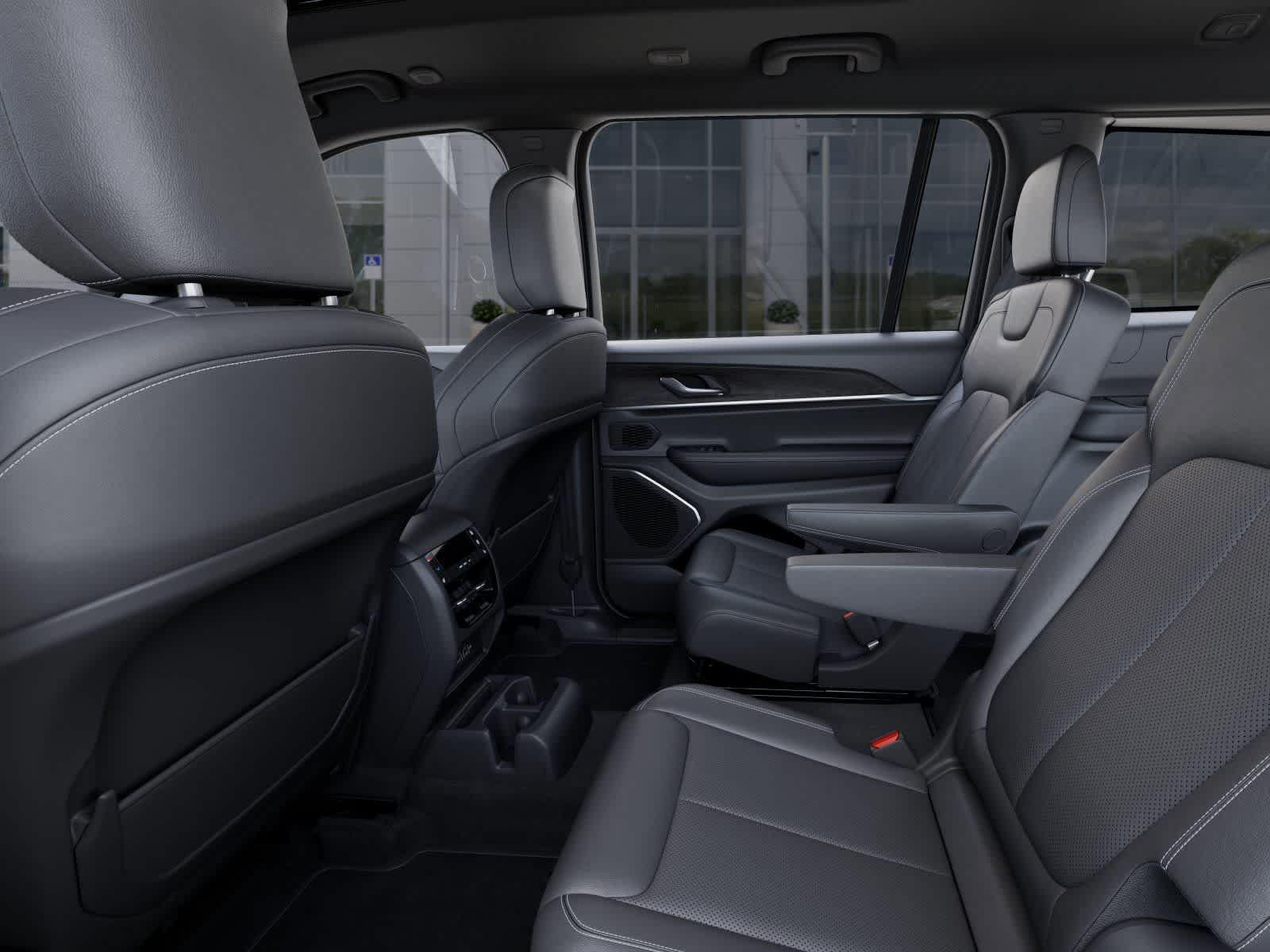 Thumbnail: 2026 Jeep Grand Cherokee L - 23
