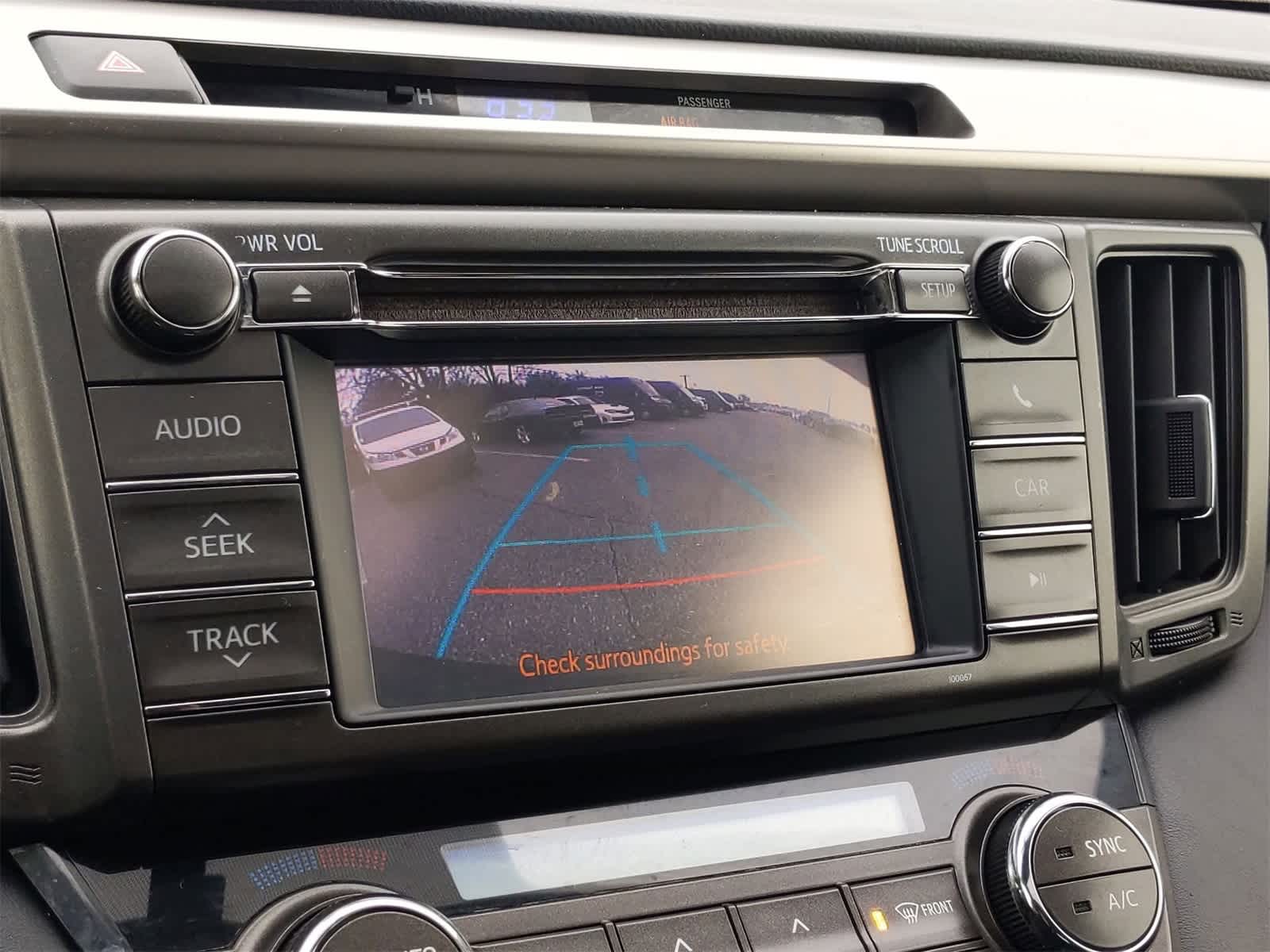 2013 Toyota RAV4 XLE 29