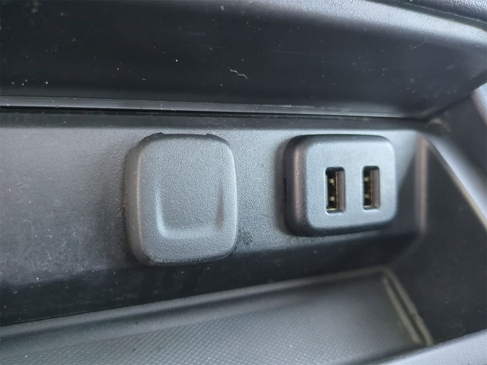 Thumbnail: 2020 Chevrolet Suburban - 31