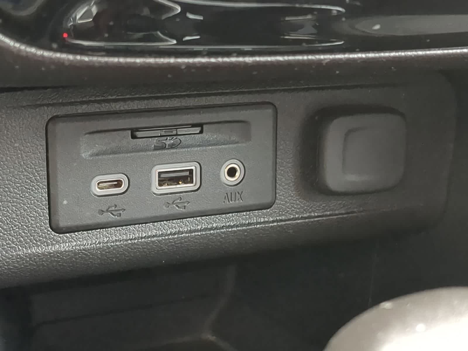 Thumbnail: 2020 Buick Encore GX - 30