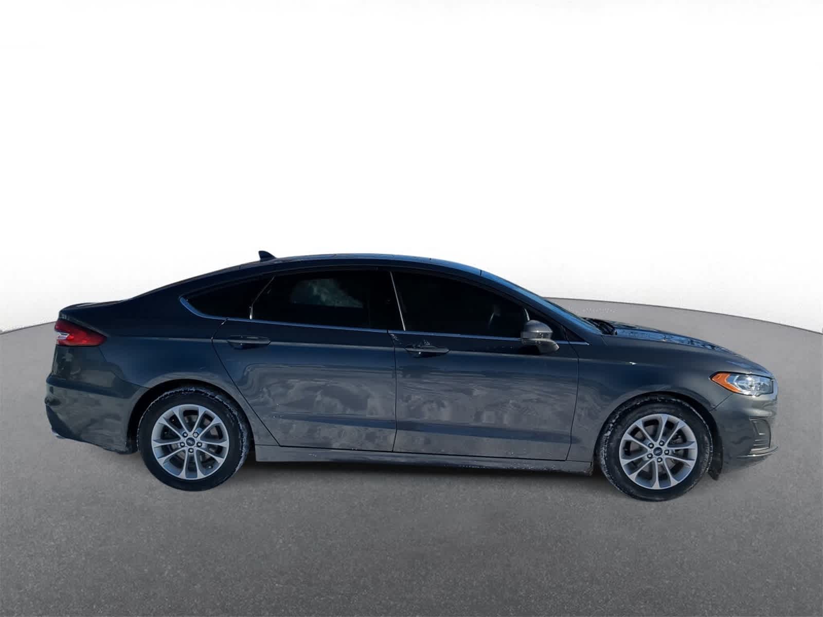 Thumbnail: 2020 Ford Fusion - 9