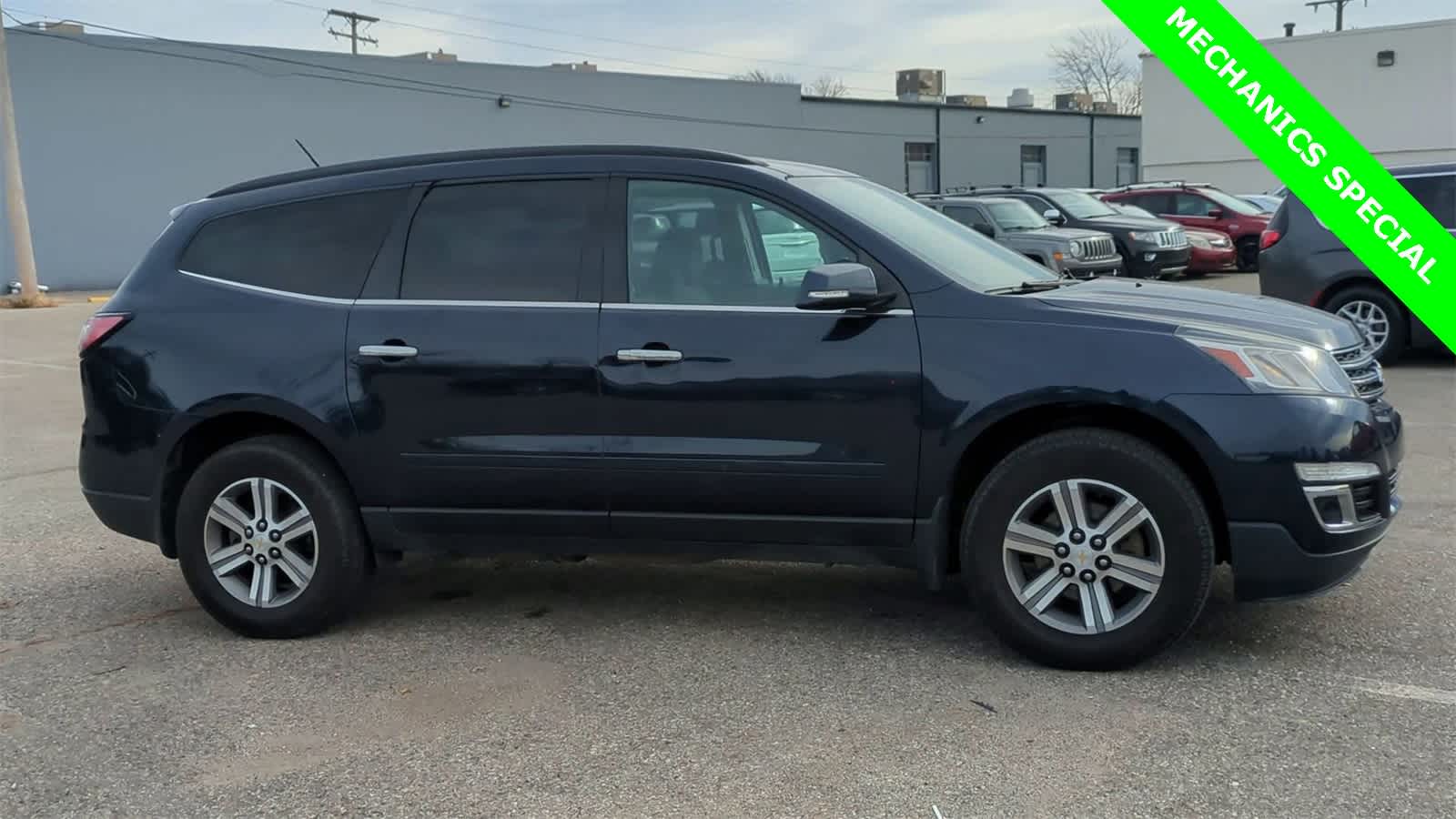 Thumbnail: 2015 Chevrolet Traverse - 9