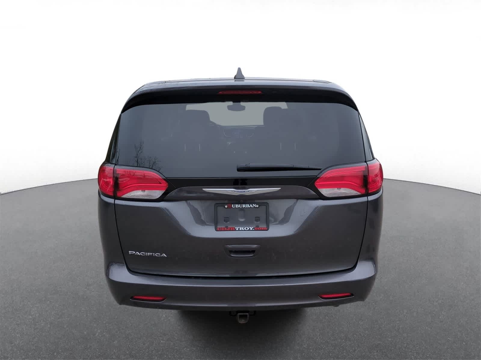 Thumbnail: 2017 Chrysler Pacifica - 7