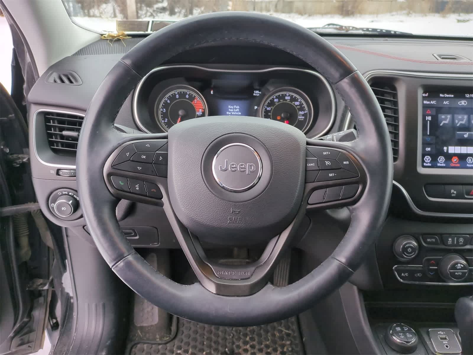 Thumbnail: 2019 Jeep Cherokee - 22