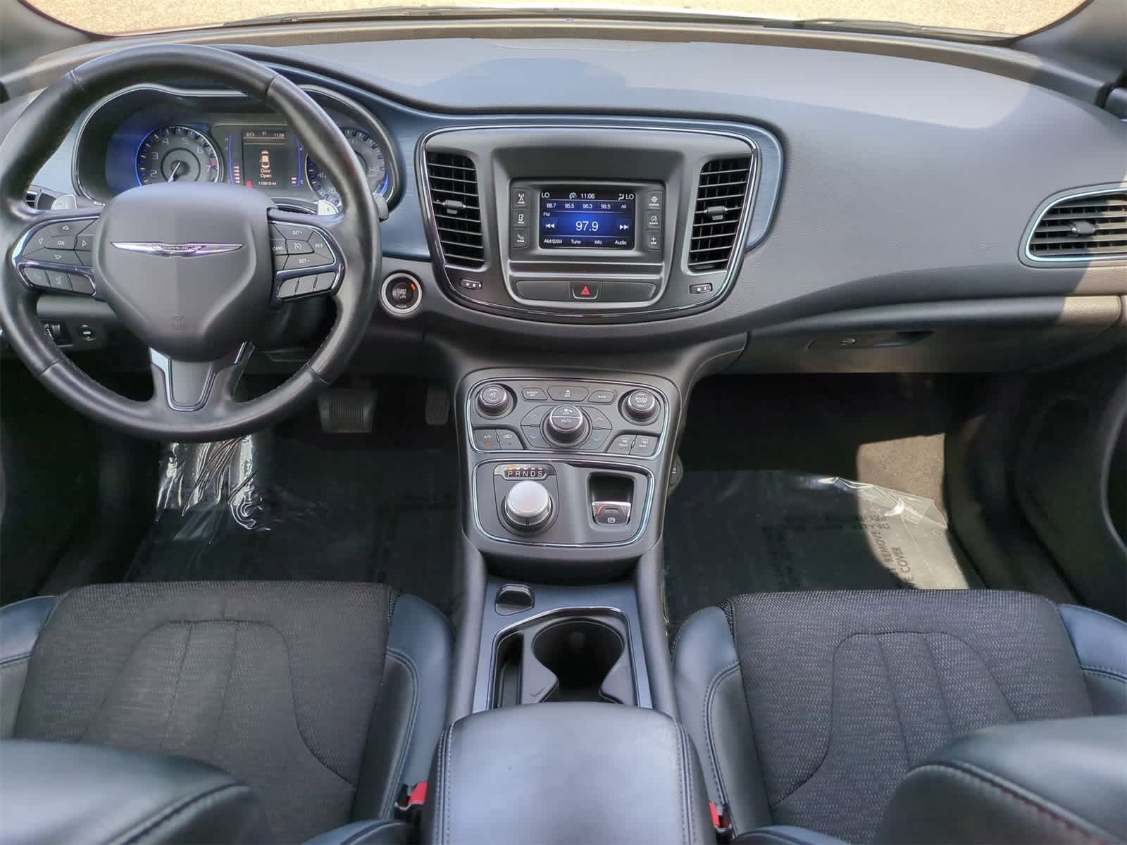 Thumbnail: 2016 Chrysler 200 - 14