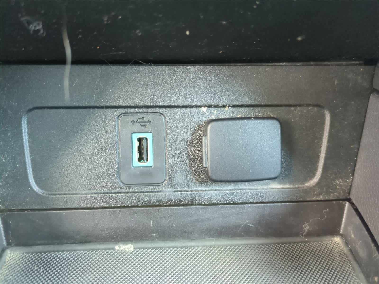 Thumbnail: 2019 Ford Escape - 30