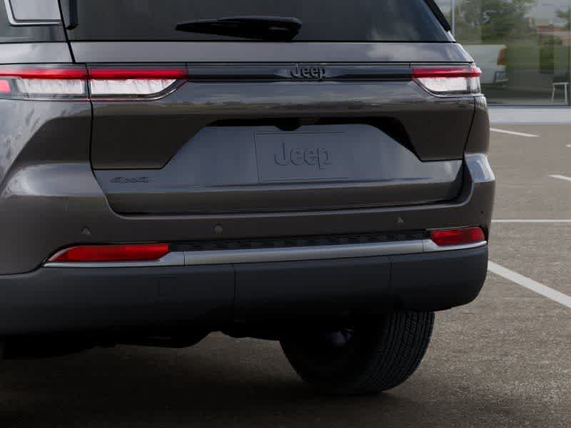 Thumbnail: 2026 Jeep Grand Cherokee - 13