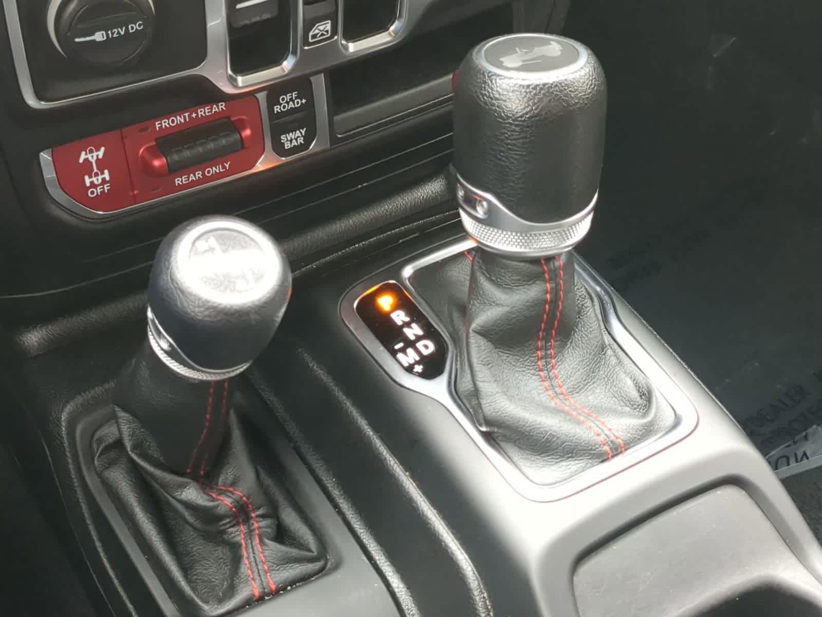 Thumbnail: 2021 Jeep Wrangler - 31