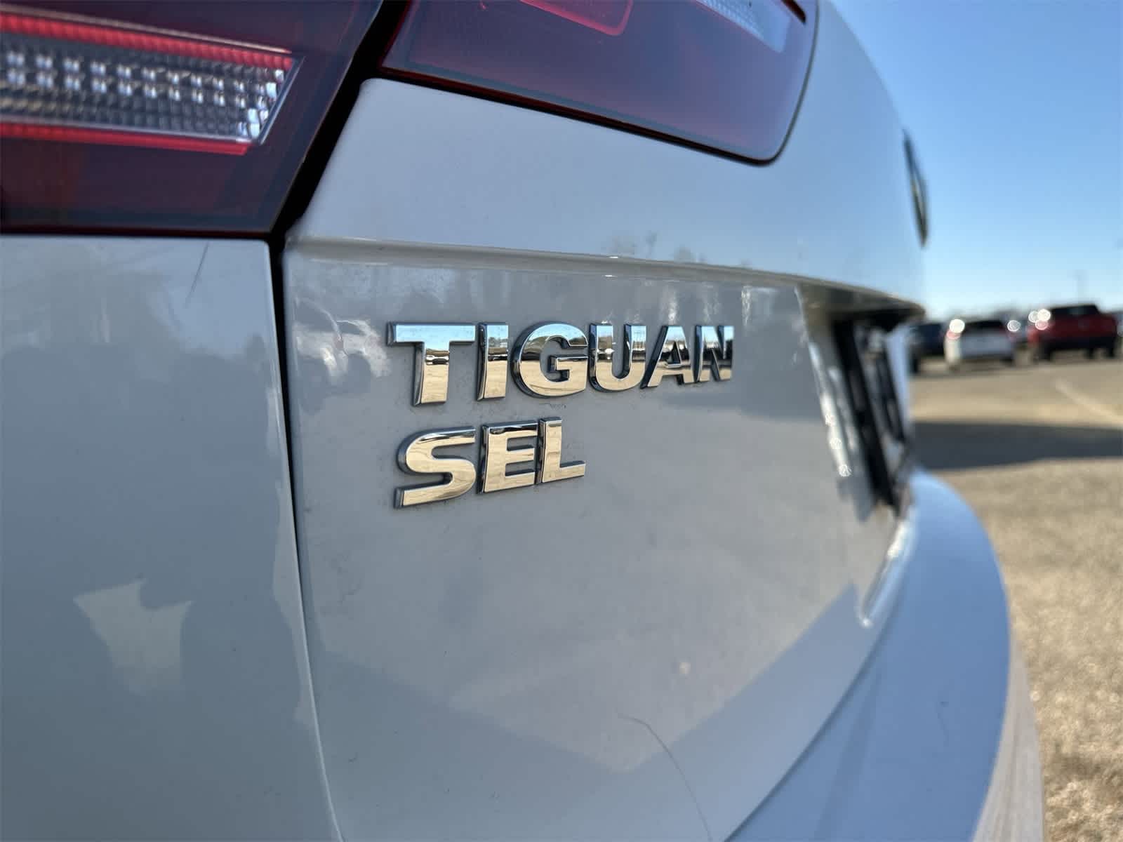 Thumbnail: 2019 Volkswagen Tiguan - 13