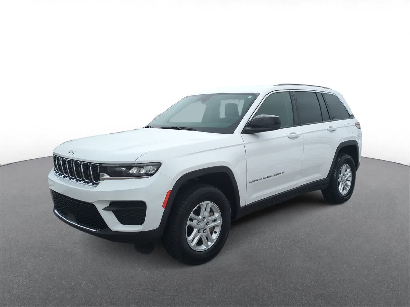 Thumbnail: 2023 Jeep Grand Cherokee - 4