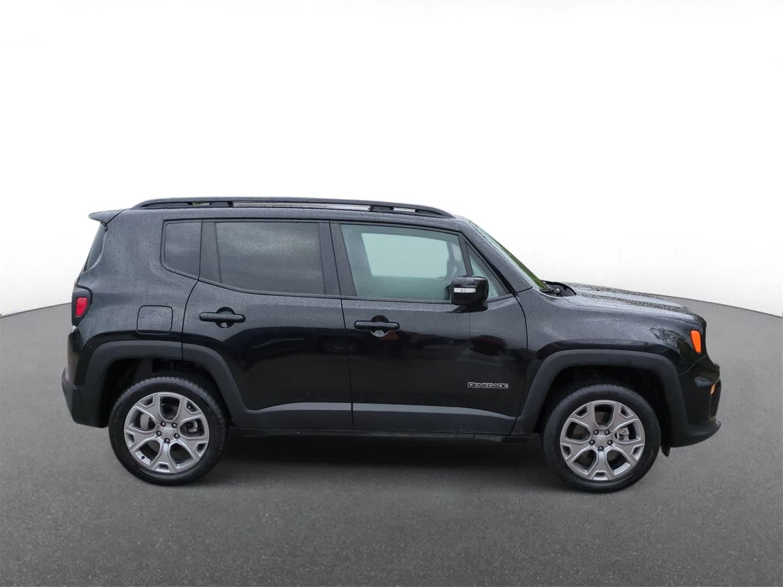 Thumbnail: 2023 Jeep Renegade - 9
