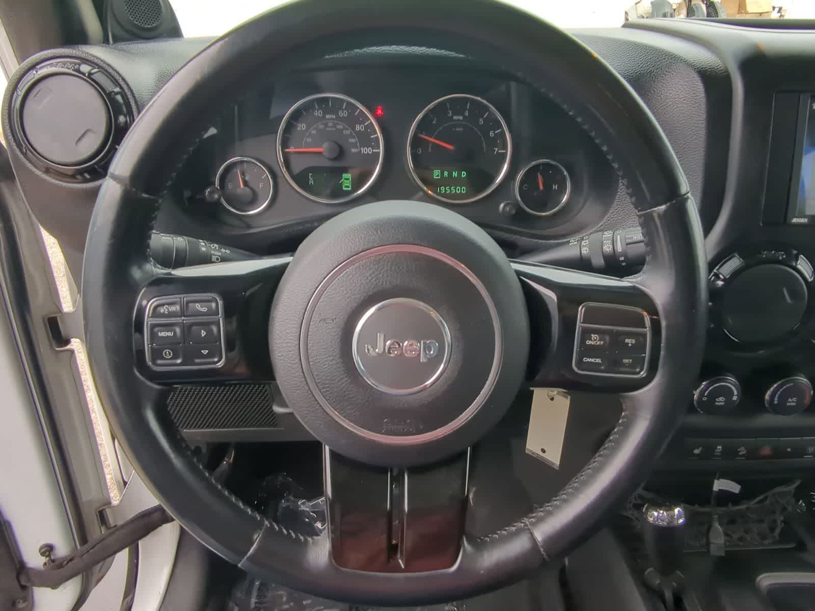 Thumbnail: 2014 Jeep Wrangler - 21