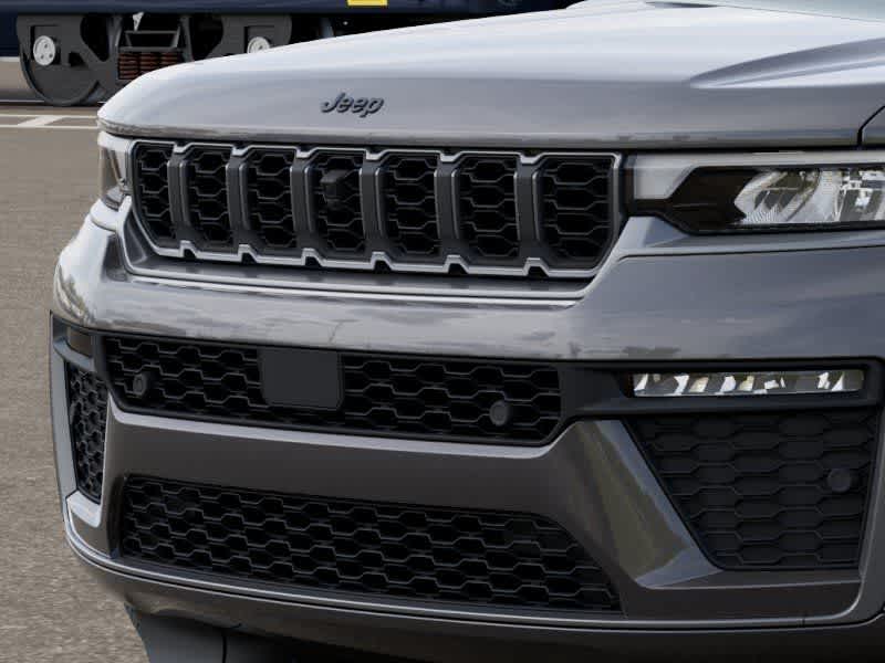 Thumbnail: 2026 Jeep Grand Cherokee - 11
