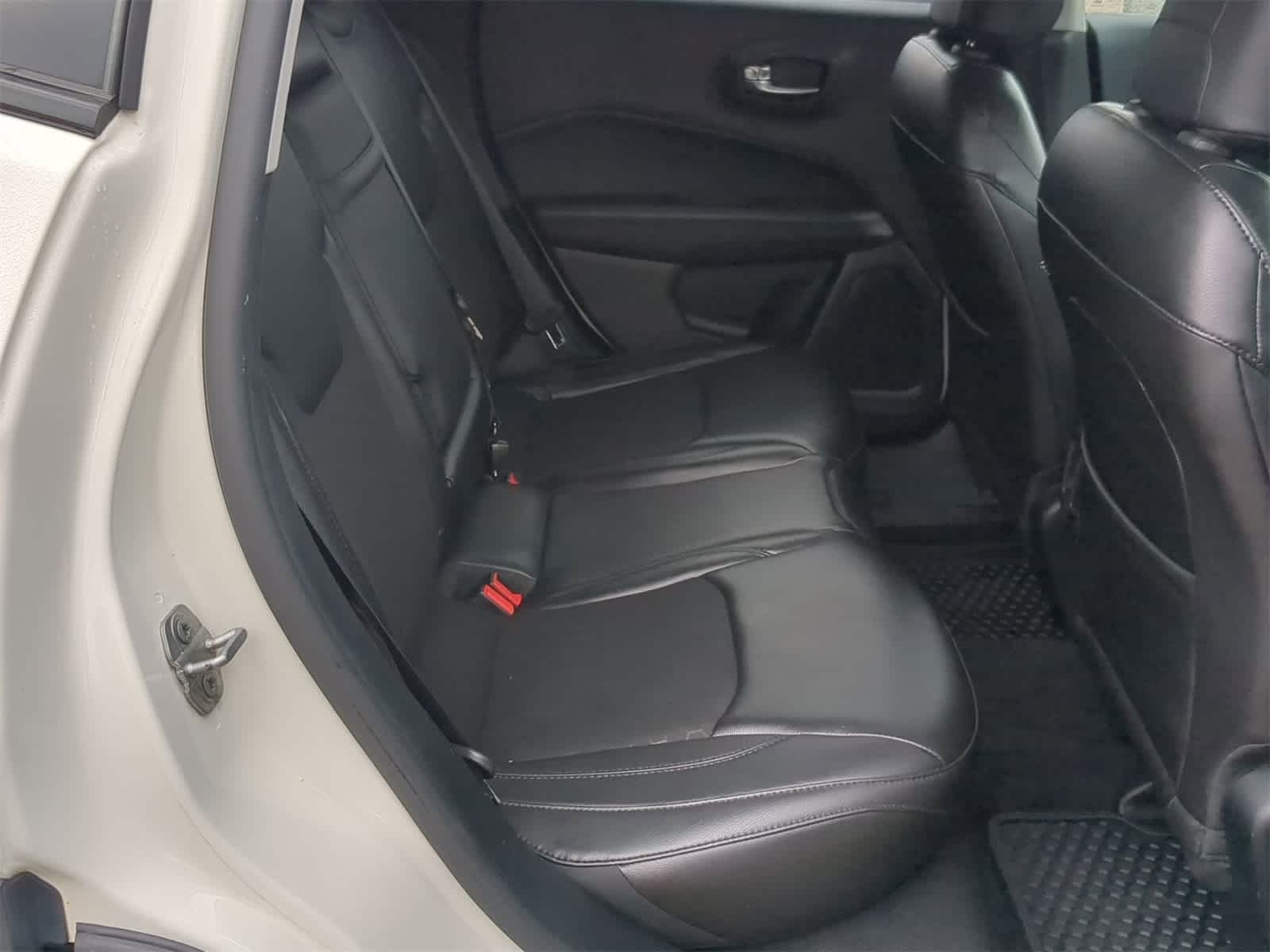 Thumbnail: 2018 Jeep Compass - 20