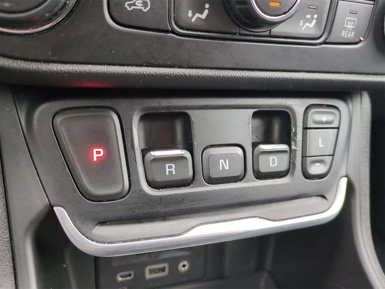 Thumbnail: 2018 GMC Terrain - 32