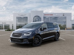 2026 Chrysler Pacifica Limited Passenger Van