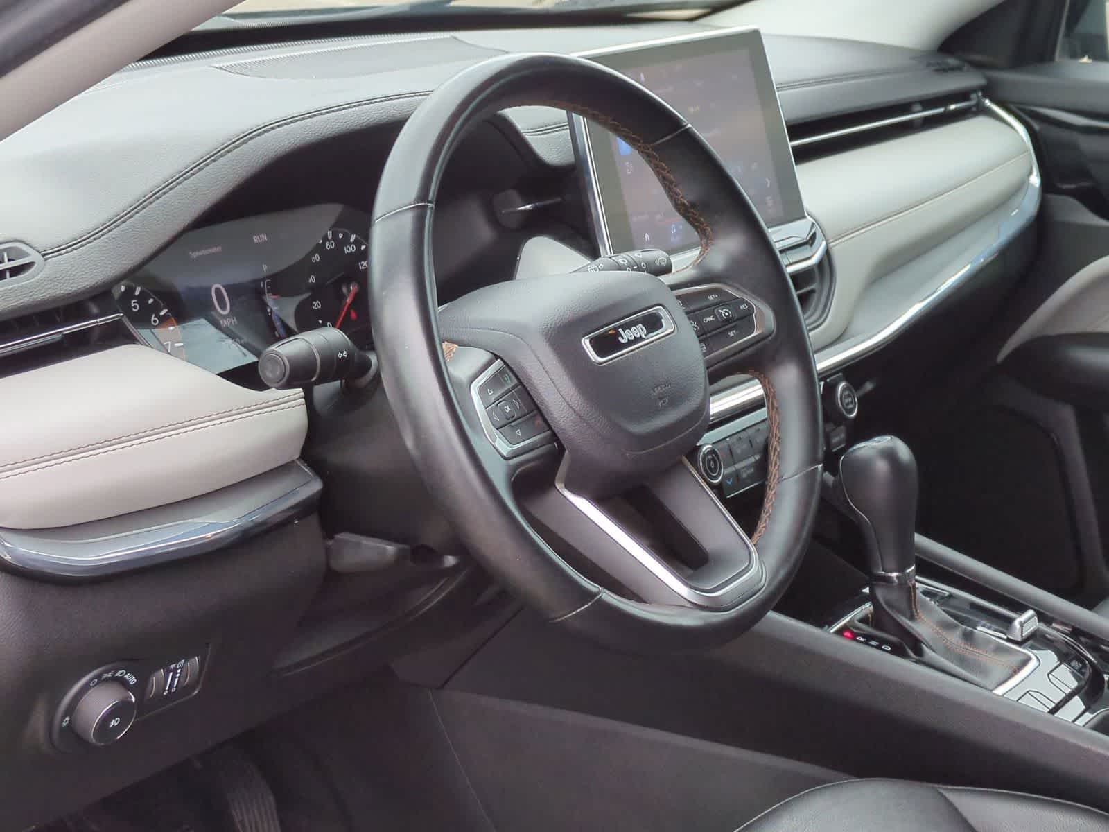 Thumbnail: 2022 Jeep Compass - 10
