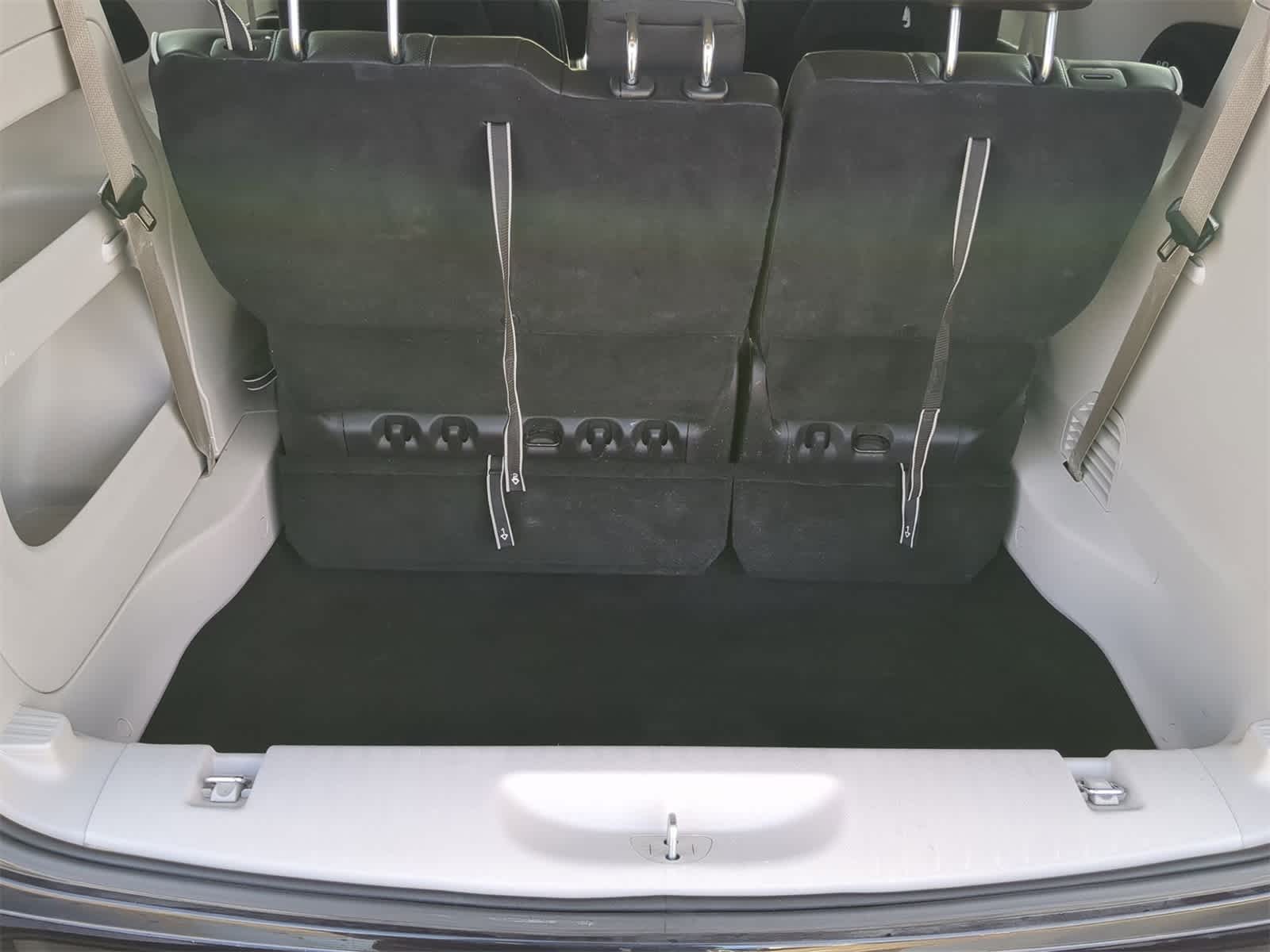 Thumbnail: 2023 Chrysler Pacifica - 41