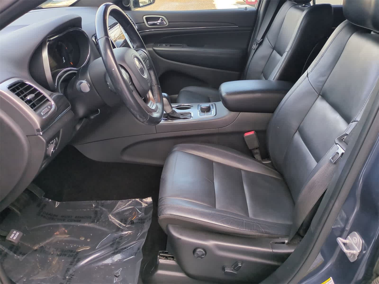 Thumbnail: 2019 Jeep Grand Cherokee - 16